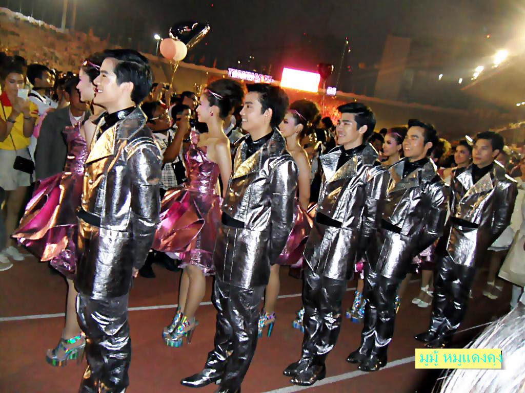 Mudang2519's tweet photo. ผู้นำเชียร์จุฬาฯ รุ่นที่ 70
งานฟุตบอลประเพณีจุฬาฯ-ธรรมศาสตร์ครั้งที่70
#cucheerleader 
#cucl70 
#cucl 
#CUTUBall70 http://t.co/FA2AWeRHR2