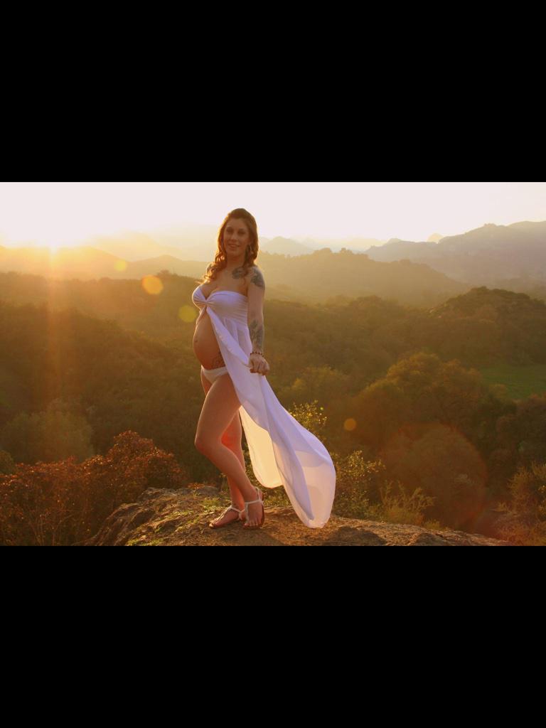 TylerAnnePhotos's tweet photo. One hot mama #California #love #photographer #LosAngeles #LA #socal #Malibu ##tattoo #sexy #motherhood http://t.co/PHnElgKifX