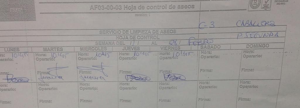 Fran_MinAna's tweet photo. Viernes 8:00 AM. Una limpiadora viaja en el tiempo hacia el futuro y limpia los servicios a las 10:45;UJAEN DELOREAN http://t.co/uZQxnrU0Sq