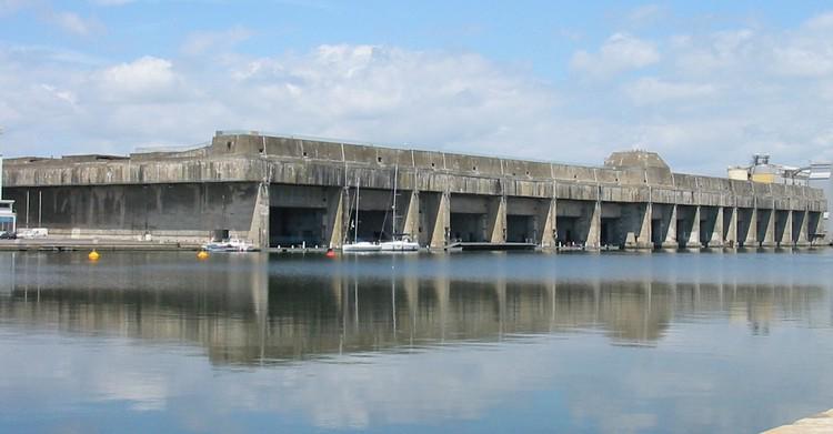 ActualidadRT's tweet photo. Conozca las instalaciones militares abandonadas más insólitas del mundo. FOTOS: http://t.co/hWDGRouWxD http://t.co/2PWf8a9OXP