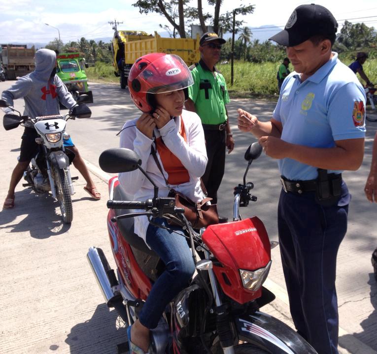 VcpsMala's tweet photo. VCPS Pers and CTMC conducted checkpoint of No Plate, No Travel Policy.. http://t.co/Wcf7qYyBQI