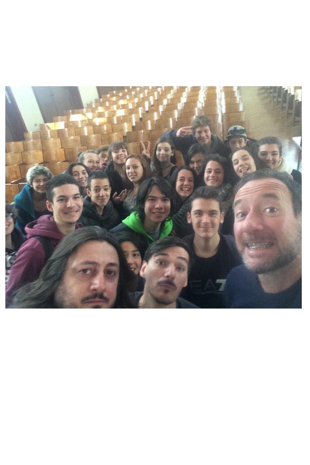 aledamato99's tweet photo. Grazie a @AleBetti3 @GinettoPaniate @FaustoSolidoro per tutte le risate😂#grazieperesserevenuti#civediamoazelig💕 http://t.co/dnS8nLsNKE