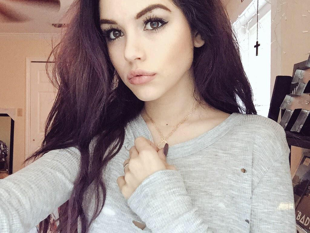 PersonalMagsLin's tweet photo. how you like me now do I turn you on🎶💋 http://t.co/57qB4E2CZj