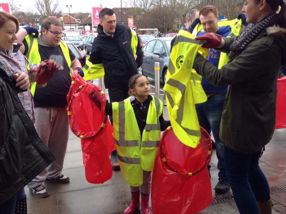 Filming at St. Mellons litter-pick today with <a href="/keep_wales_tidy/">Keep Wales Tidy</a>