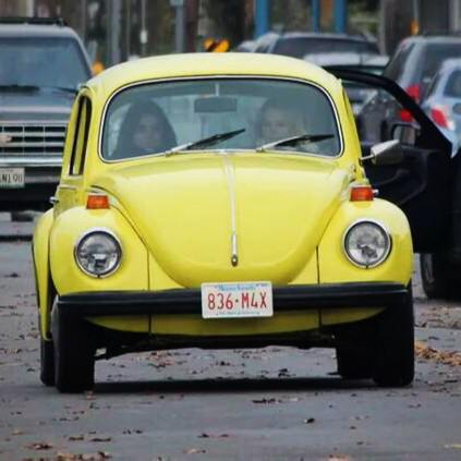 OUATcompetition's tweet photo. What got you more excited? #OnceUponATime 

RT f #CaptainSwan being a happy, in love couple
Fav f #SwanQueen roadtrip http://t.co/QH2V6I8l93