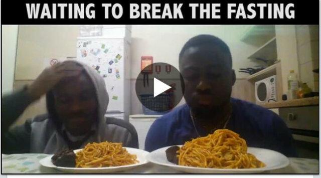 MarioHitDrum's tweet photo. Waiting to break the fasting. http://t.co/8B9wKq7zBy