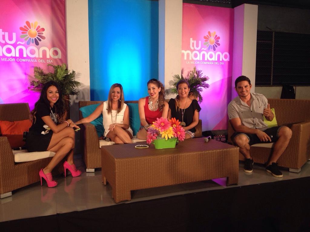 TuManana13's tweet photo. ¡Hoy transmitiremos en vivo desde el Gimnasio Kiwanis en El Chorrillo! http://t.co/zFLFuozBxW