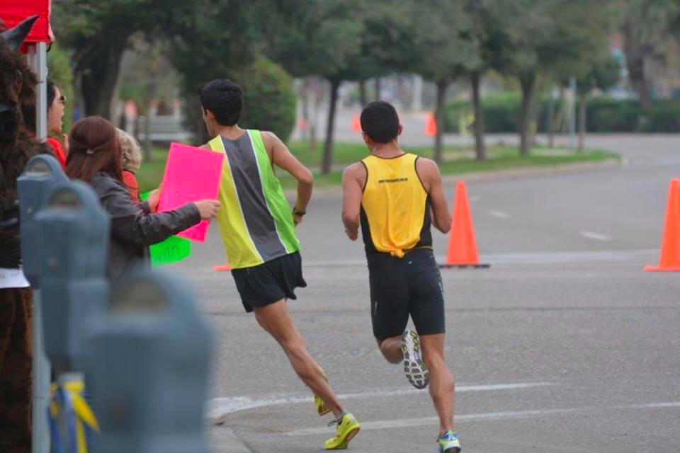 NewtonChile's tweet photo. Una buena imagen que permite ver mas sobre el concepto de Natural Running by Newton http://t.co/IzdXxXvGXg