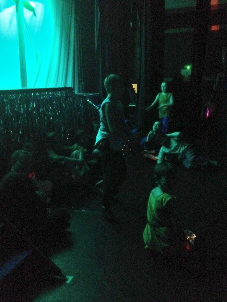 Cheeky backstage shot before our matinee performance of 'Joseph' 😏