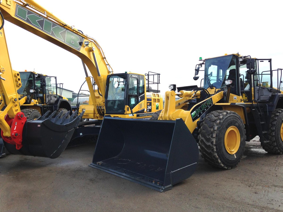KKBgroup's tweet photo. KKB Group take delivery of Fleet of New Komatsu Excavators &amp; Loading Shovels http://t.co/V861pAu5kv