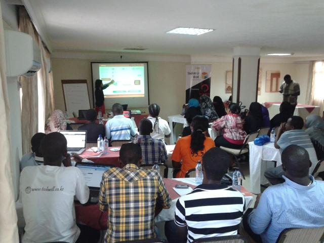 SwahiliBox's tweet photo. Whats @BitPesa ? #HussleMsa http://t.co/R6VuSknpaX