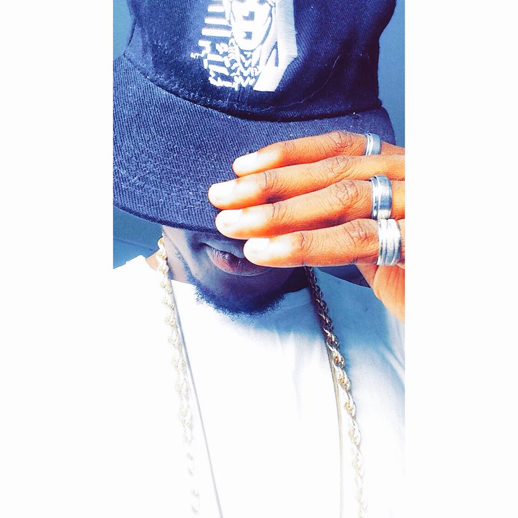 YungKingOff's tweet image. #TheRapstar