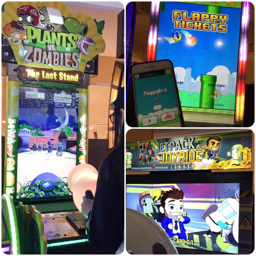 BgirlMisLee's tweet image. Didn&apos;t expect this. #Appstore in real life. #nextlevelapps  @PlantsvsZombies @JetpackJoyride #Dubai #flappybird