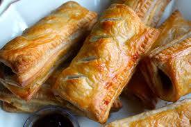 PearTreeCafe's tweet photo. Why not treat the kids today with a lovely walk to Pear Tree Cafe for a yummy treat http://t.co/5RMZyEY1kM