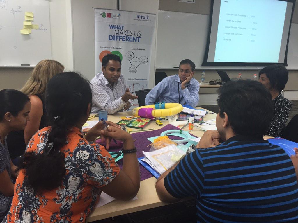 rapparna's tweet image. Sharing their prototype with customers! #DesignAwesome #IntuitLife