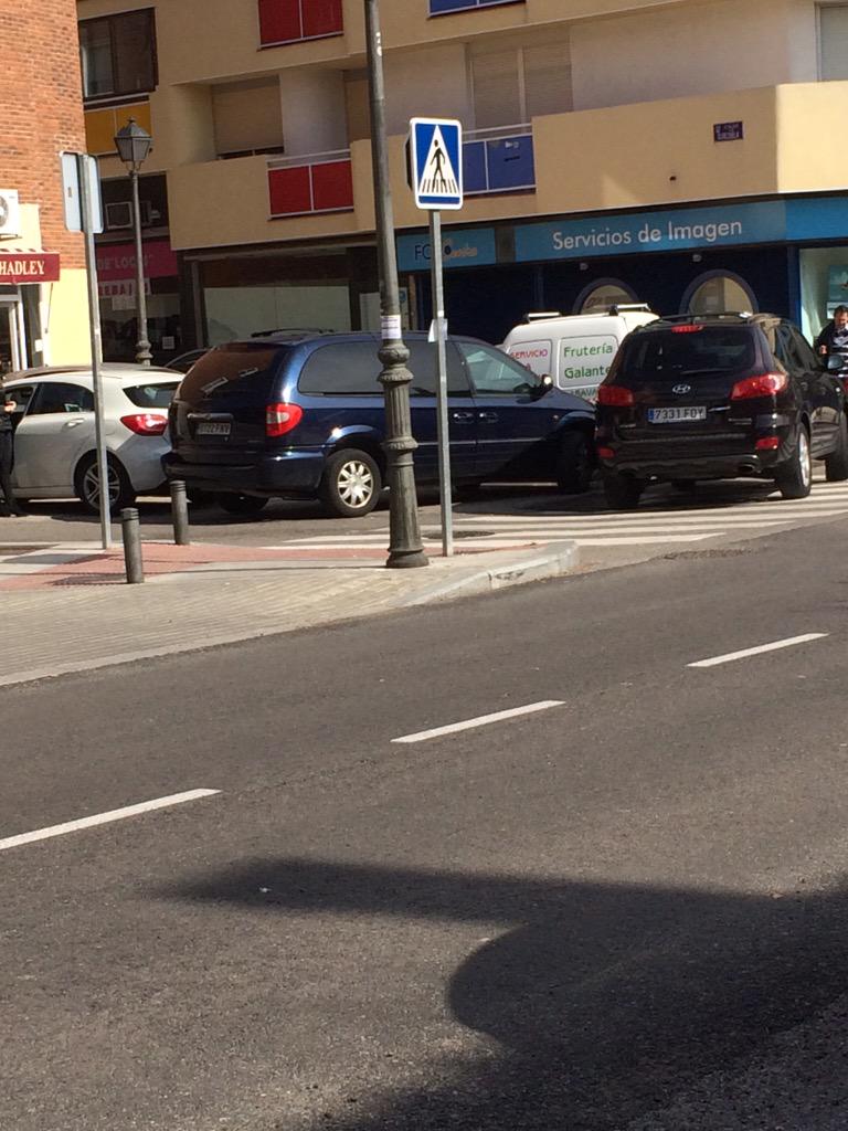el_barriSP's tweet photo. @policiademadrid #AravacaCiudadSinLey http://t.co/mq2Z9Rr5ZP