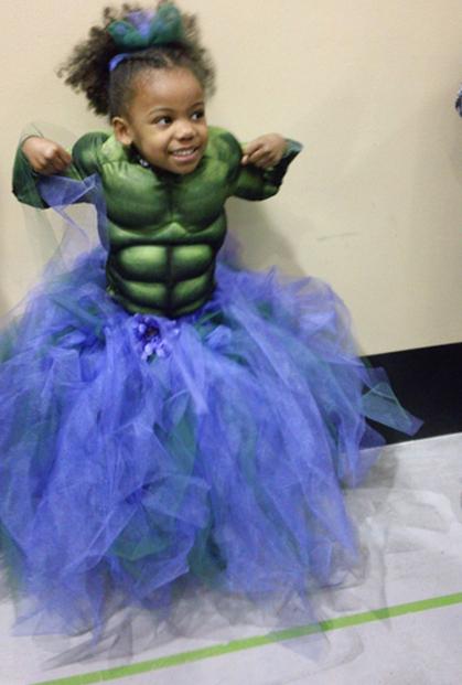 fake13's tweet photo. @PilucaSR @mjmenaya @PuroMarketing Bueno, una princesa Hulk también vale, no???!!  :) http://t.co/a5HzXMz03J