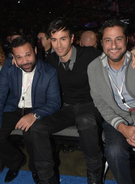 [PIC] Enrique Iglesias (<a href="/enrique305/">Enrique305</a>) at the 2015 Premios Lo Nuestros Awards.