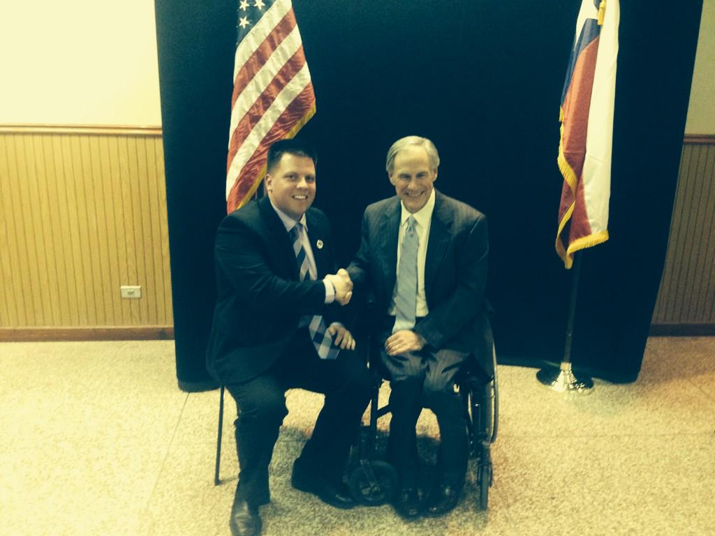 JarrinJackson's tweet photo. Hung out w/ @GregAbbott_TX last night in SA. Thanks for #constitutionalleadership http://t.co/ElXnL43AA9