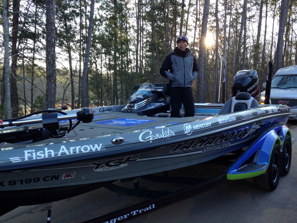 ShinFukae's tweet photo. Good morning y'all. Day1 of #bassmasterclassic. Waiting for launch&amp;enjoying MotherNature. @BASS_nation @yamamotobait http://t.co/1hDxl4dre1