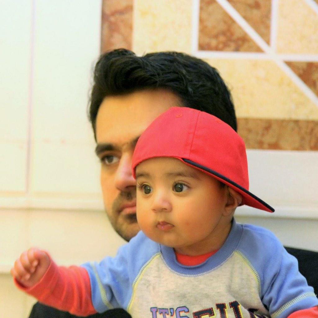 Veena Malik on Twitter "Still few hours to go.... But these 2 are already glued to TV... 