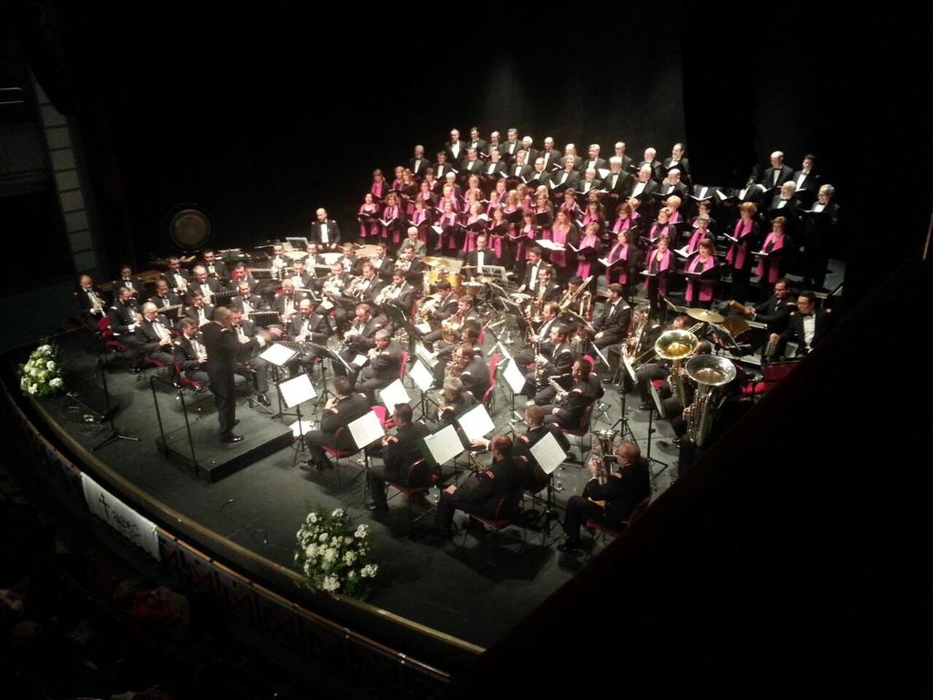 EjercitoAire's tweet photo. La Unidad de Música del #ACARGetafe colabora con la @aecc_es #MúsicaSolidaria http://t.co/Jo9WqWLITr