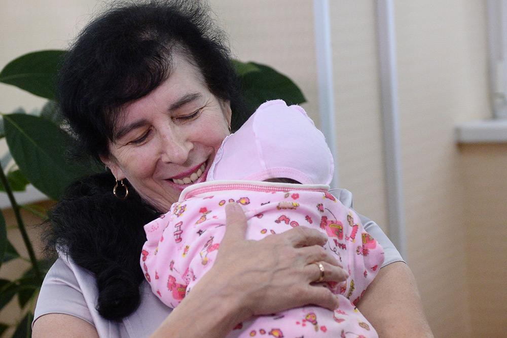 Родила в 60 лет в москве Родила в 60 лет в москве