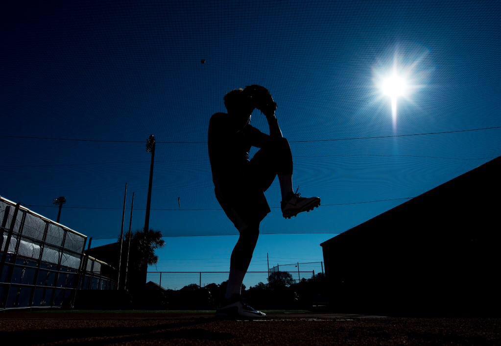 STR0's tweet image. So it begins.