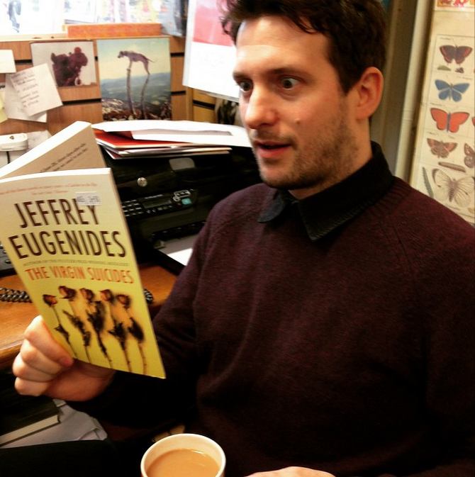 SouthKenBooks's tweet photo. Weekend Read: The Virgin Suicides- Jeffrey Eugenides. Engrossing & bewitching in equal measure #theweekendread #books http://t.co/5ijwrbTXTF