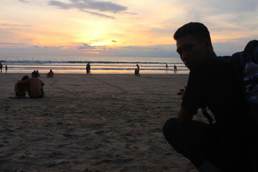 Baliku Indonesia. Sunsetditanah anarki #thecommentkluyurandibali