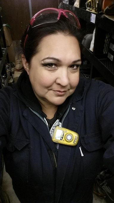 Good morning my perverts! At work! #bbw #lovemycurves #workingwoman #RefineryLife #independentwoman #gettingmymoney