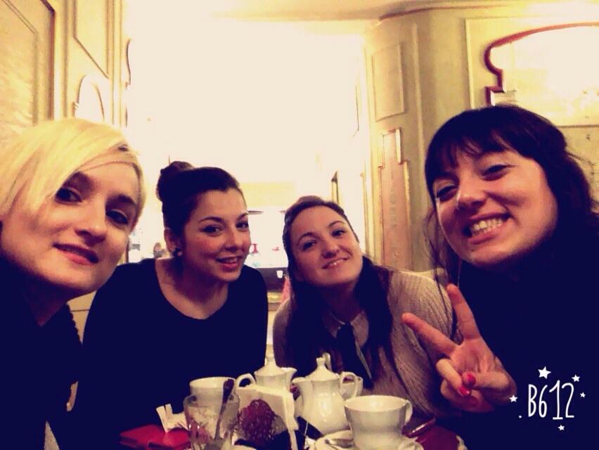 giorgiapaganel1's tweet photo. ♥ Noi ♥ @IlaFabb  @CarmenNoDiBizet #MAMYDADUZ http://t.co/340f87yjP4
