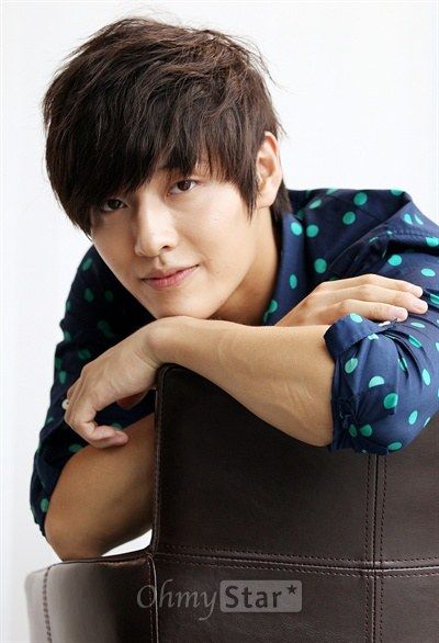 Happy Birthday to one of my favourite actors Kang Ha Neul!   