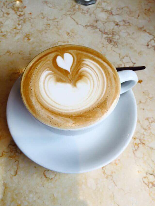 VelvetCakery's tweet photo. #busyfriday when you can't get a coffee until 4pm, when you work in a coffee shop! #tyfelfed #Carmarthenshire #coffee http://t.co/9p56DytesV