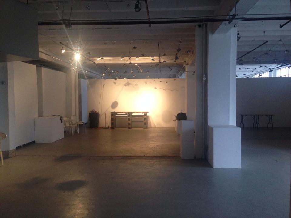 wanna c u all over this floor tomorrow for <a href="/CAKESDAKILLA/">mr ⋆ cakes</a> <a href="/UNIIQU3_/">Pia-Réka Duchovka</a> #2Lit2Quit #pittsburgh <a href="/TheMineFactory/">The Mine Factory</a> 10p