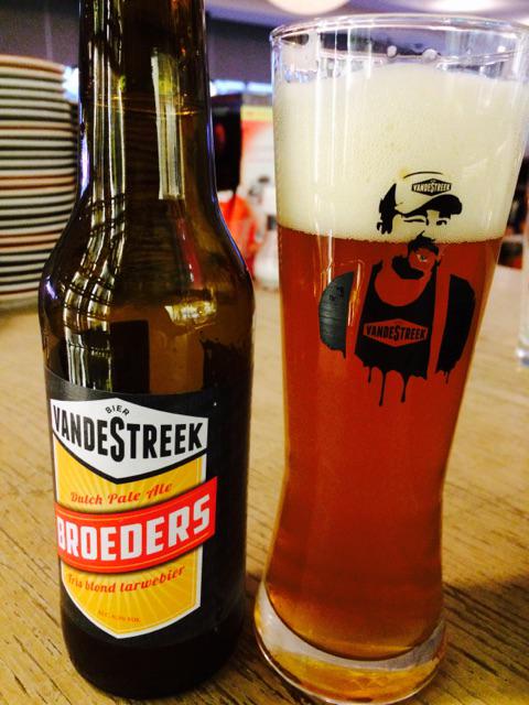 Vrijdag..! Beginnen met <a href="/vandestreekbier/">vandeStreek bier</a> Broeders #bier