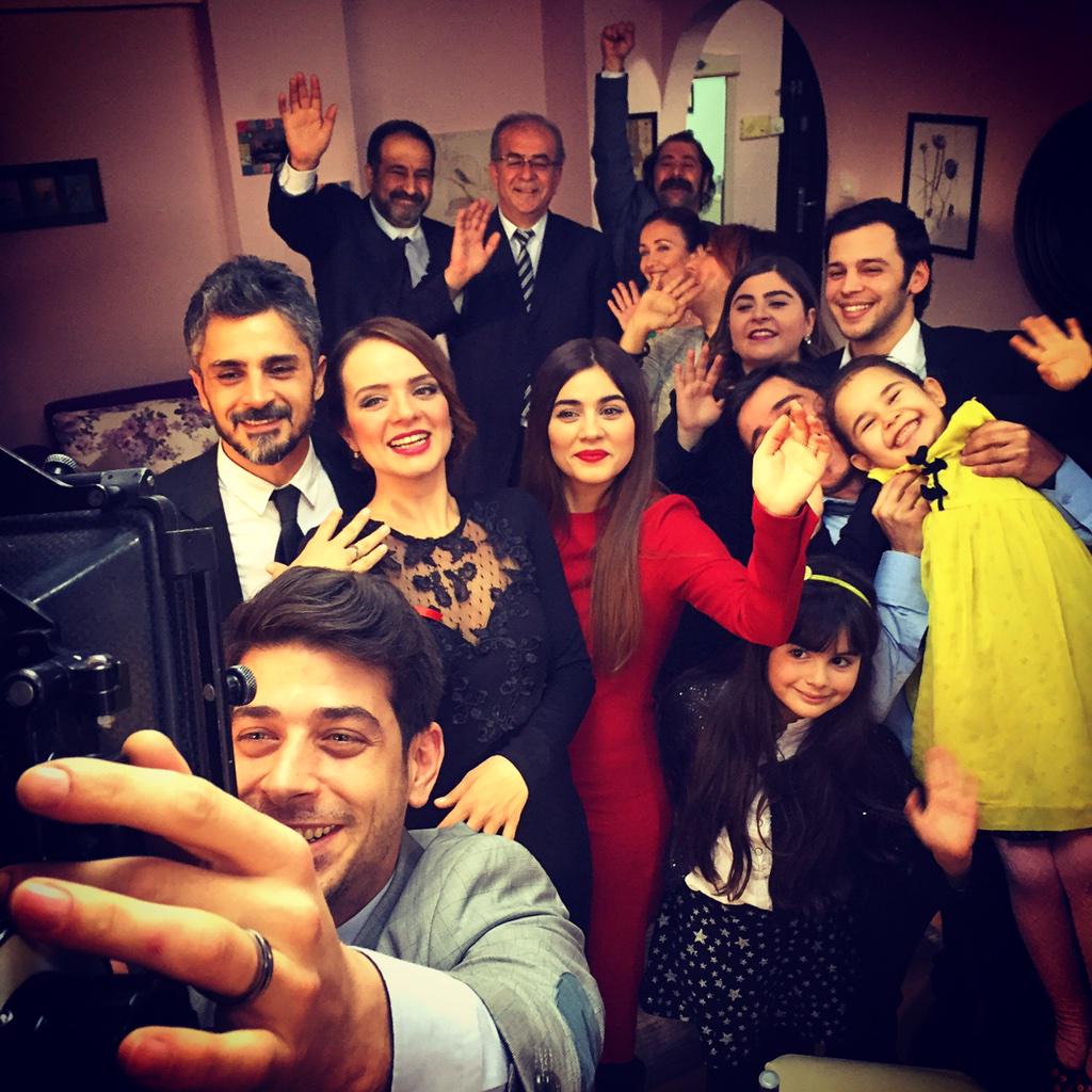 bbsreymaz2's tweet photo. ReyMazNişanlanıyor AşkTescilleniyor http://t.co/l5Rzg83FPo