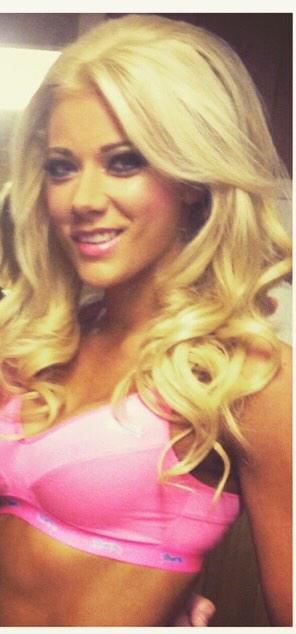 Lauren_Ashwell_'s tweet image. 2015 stage goals #STILLINIT @Bodybuildingcom