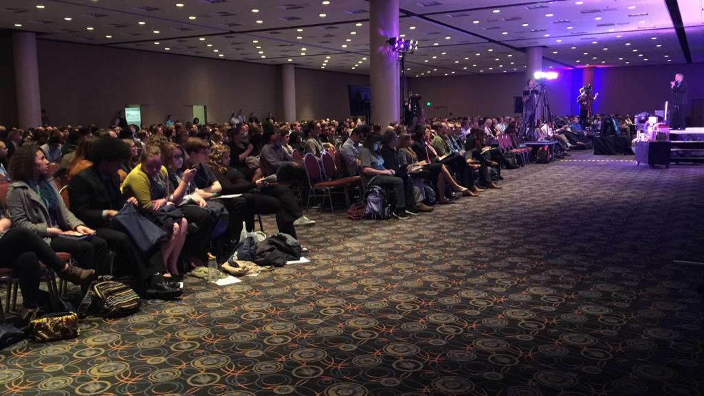 SpencerTaggart's tweet photo. Go to your outer circle. There a ton here in this room. #L2E2015 http://t.co/14RGqhau8j