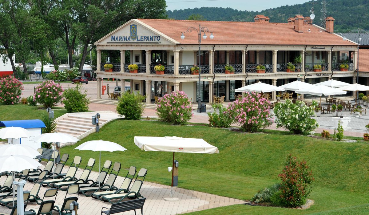 MARINALEPANTO's tweet photo. Dal Febbraio 2015 @MARINALEPANTO è diventato Marina Resort , richiedi il tuo preventivo gratuito . http://t.co/SmXii4KDYP