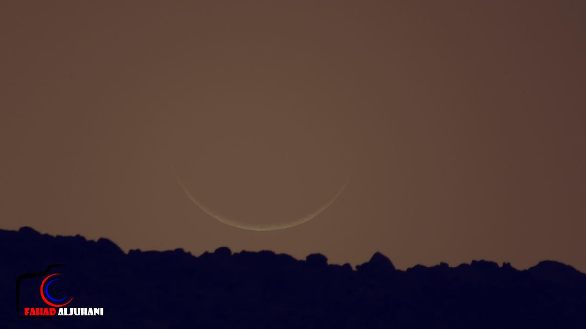 هلال اول أيام جمادى الأولى  
 #تصويري  
#مكة