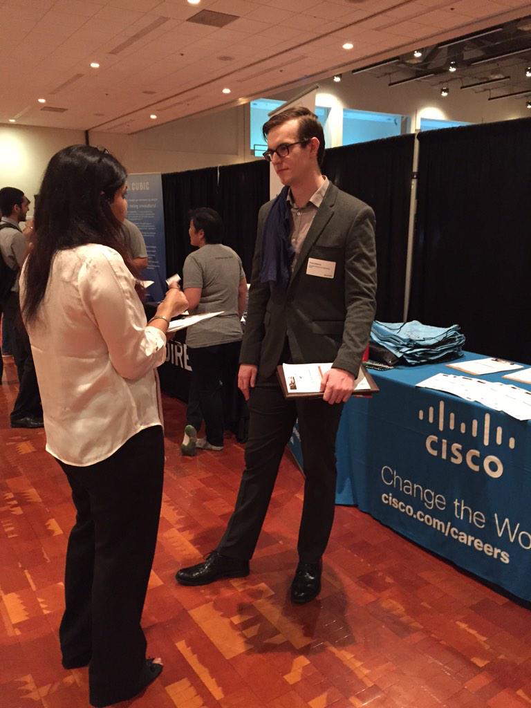 tinaintech's tweet image. .@CiscoUniversity #recruitinghacks &quot;the early bird gets the worm!&quot; #firstinline #ciscoatUCSD @CiscoUniversity