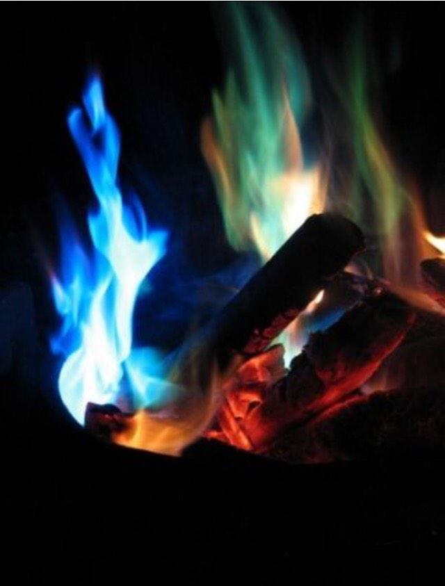 missdeminicole's tweet photo. What does your campfire look like? Who do you bring to your campfire? #L2E2015 @chrissmithaz #campfireeffect #unique http://t.co/ce1WhsIc6P