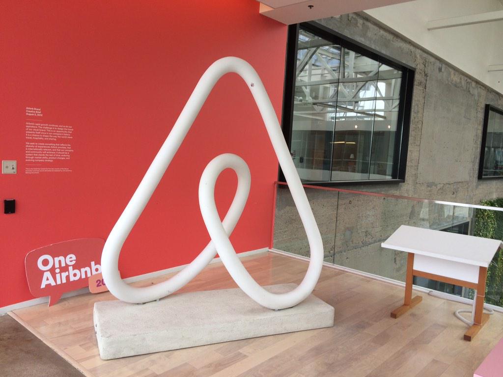 kai_coop's tweet photo. Have you ever use @Airbnb when travelling? We had been in their SF offices and we have learnt a lot. Thank you all http://t.co/iMaW7SIWf6