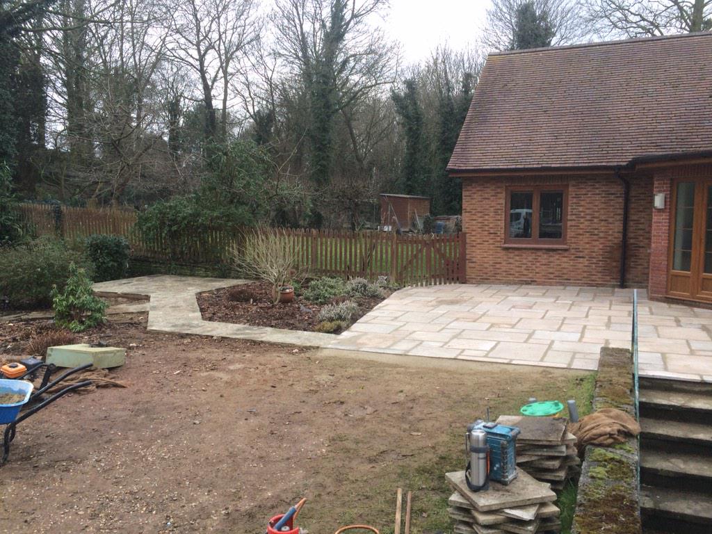 rdwbuildersltd's tweet photo. Few pics of the patios all joined up together and finished #rdwbuildersltd #horstead #patio http://t.co/80Jetv0Q6r