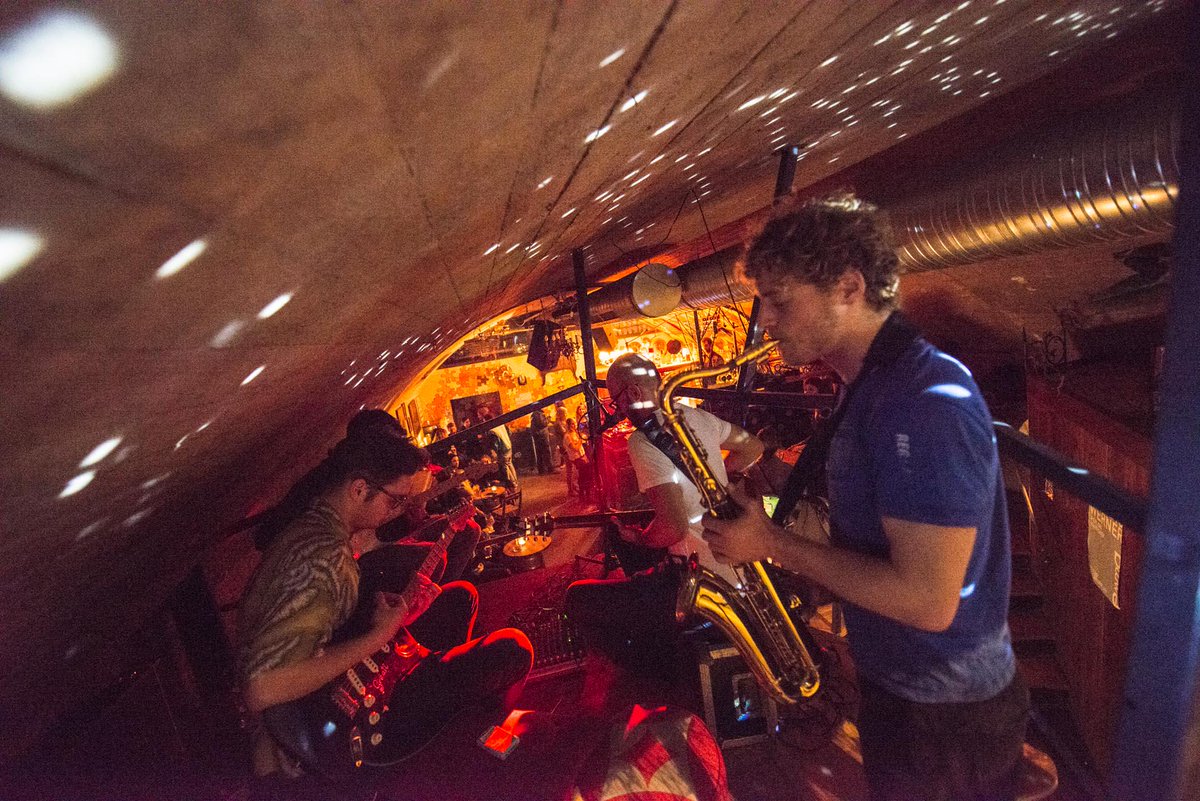 PascalPurin's tweet image. Was Fliegen mit Musik verbindet? Übung, Gefühl und ganz viel Leidenschaft… #Paragleiten #Gleitschirm #XAlps #ibktwit