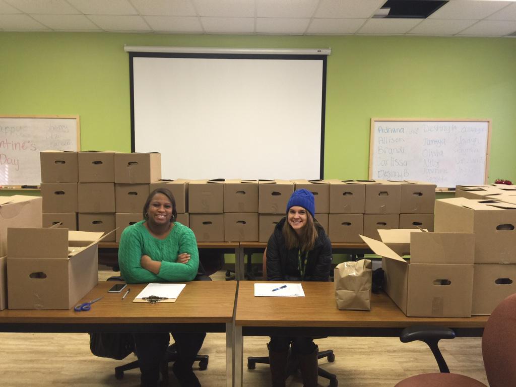mike_moroski's tweet photo. @FreestoreFB handing out Power Packs @cmcincy today since the children have been out of school so long. #unityassists http://t.co/DWxUpj09cE