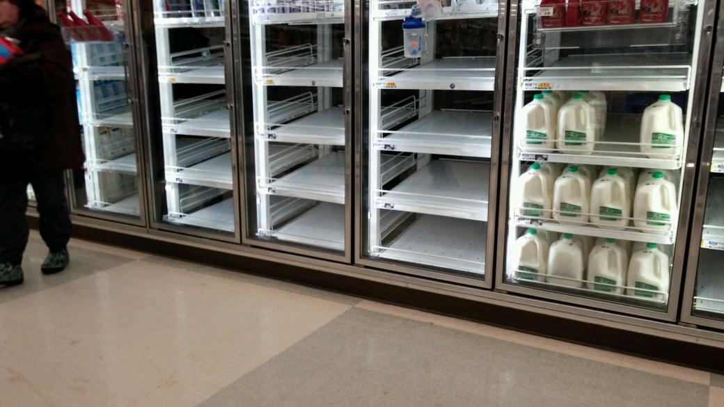 SamanthaHackPro's tweet photo. Milk gone. http://t.co/M7Ch45p8ad