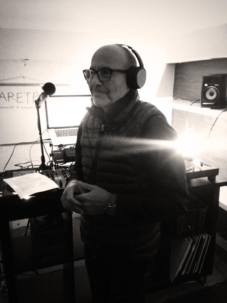 Frnchm's tweet photo. The French King is back on air. Tune in for that lounge-funk. @wearetrp #kingsofthenorth #KOTN #FamilyAffair http://t.co/GpmWAkwr3H