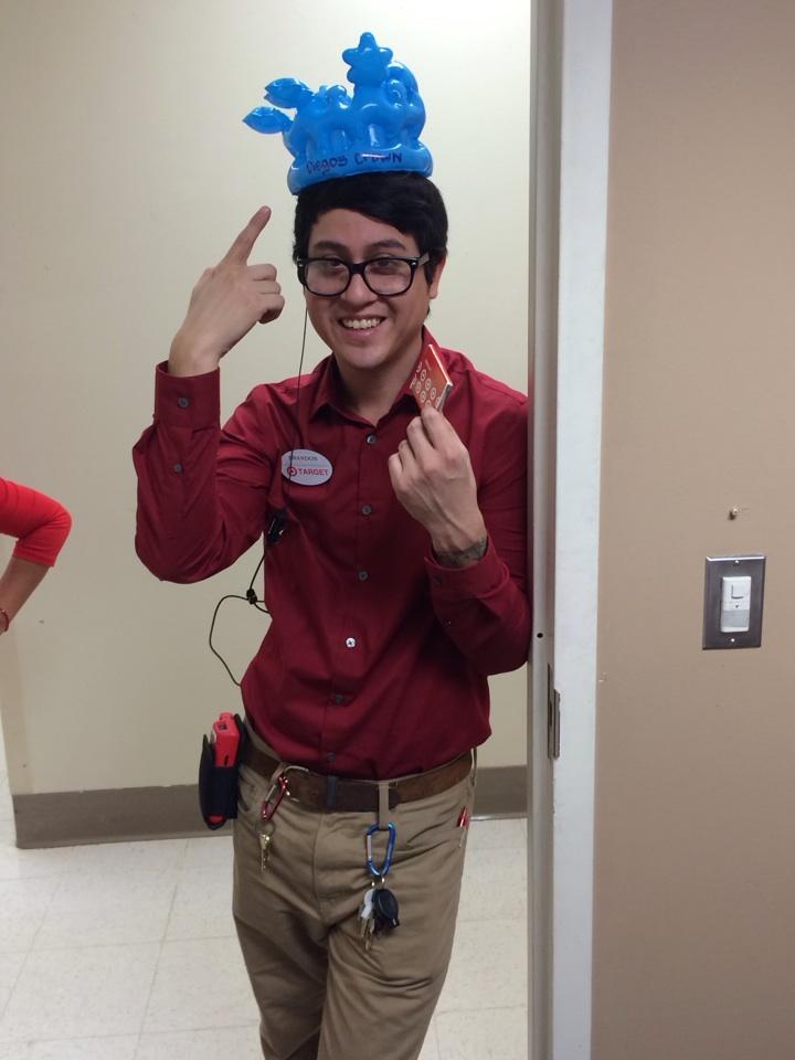 AmmnndaDavis's tweet photo. There Diego's Redcard Crown goes...Nice job Brandon!  #winning http://t.co/V5U3nvORrT